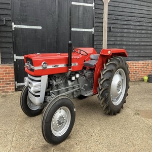 Tracteur Massey Ferguson avec chargeur frontal et arrière, transmission hydrostatique 4x4, pour travaux agricoles, disponible à la vente. - Product Image 4