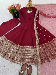 Conjunto de vestido Anarkali de seda romana completamente cosido con forro de microalgodón y bordado de lentejuelas en dupatta de malla pesada. - Product Image 5