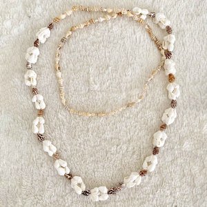 Magnifiques colliers en coquillages blancs, collier en coquillages naturels, accessoires de mode inspirés de la plage - Product Image 1
