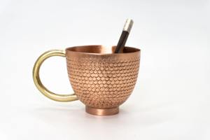 Taza de cobre de diseño minimalista, taza simple de cobre puro para beber agua desintoxicante con limón o menta y uso ayurvédico. - Product Image 4