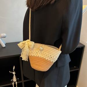 Nuevo Bolso Bandolera de Mujer con Estampado Animal, Tejido a Crochet, Estilo Lazo, Versátil y Elegante para el Día a Día - Product Image 1
