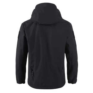 Veste Softshell Tactique Imperméable et Respirante de Haute Qualité avec Fermeture Éclair et Imprimé pour Hommes, à Capuche et Multi-Poches, Idéale pour la Randonnée Hivernale en Extérieur - Product Image 4