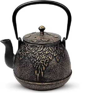 กาน้ำชาเหล็กหล่อแบบนูนลายสไตล์ญี่ปุ่น เต็ตสึบิน พร้อมหูจับ เก็บความร้อนได้ ใช้กับเตาได้ - Product Image 1