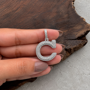 Pendentif initial personnalisé en argent 925 avec lettre C couronnée, micro-pavé de moissanite, style hip-hop, bijoux unisexe en gros - Product Image 4