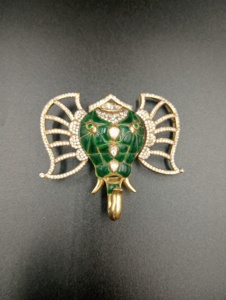 AMAIRA JEWELS <b>Elephant</b> Shape Gold Plated Green Stone Brooch Pins Unisex Fashion Accessory Engagement Party Wedding <b>Gift</b> - Product Image 1