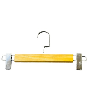 Perchas de madera al por mayor de fábrica de Vietnam con clips MOQ bajo perchas de madera con logotipo de Jacinto personalizado para pantalones y vestidos - Product Image 3