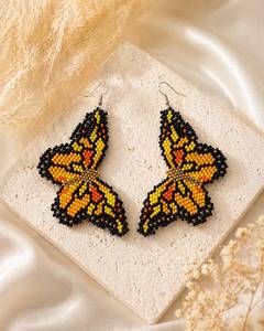 Pendientes de Mariposa con Cuentas de Colores, Estilo Bohemio, Hechos a Mano, Joyería Artística Moderna - Product Image 3