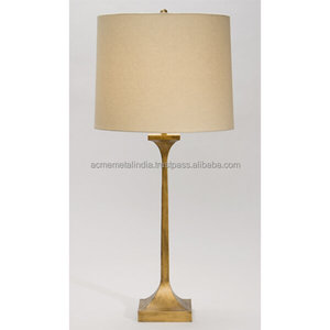 Lampe de table élégante au design vintage en métal avec abat-jour en tissu blanc classique parfait pour la décoration de la chambre et du salon - Product Image 1