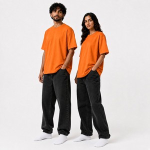 Camiseta Unisex Naranja Oversize de Algodón con Hombros Caídos, Cuello Redondo, Manga Corta y Ajuste Relajado para Uso Diario Informal y Streetwear - Product Image 3