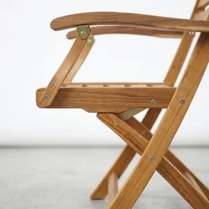 Silla Plegable de Jardín Olin Moderna de Madera de Teca con Acabado en Color Natural, Muebles de Exterior con Patas Cónicas y Estructura de Madera Sólida - Product Image 5