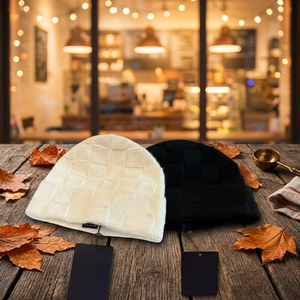 Fabricante de Gorros de Esquí de Jacquard 100% Acrílico Personalizados - Mayoristas de Marcas de Ropa, Importadores, Empresa de Productos Promocionales - Product Image 4