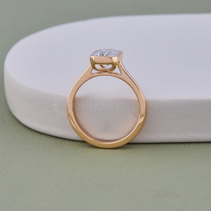 Anillo de Diamante Solitario de Diseño Moderno, Anillo de Diamante Creado en Laboratorio, Corte Esmeralda, Oro Amarillo, Joyería Fina de Diamantes para Mujer - Product Image 4