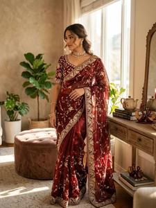 Sari de soirée brodé de sequins et de zari, alliant beauté classique à l'élégance moderne, avec chemisier en soie richement orné. - Product Image 3