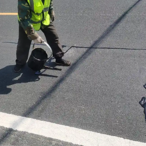 Scellant d'empotage de route d'asphalte idéal pour les pistes d'aéroport, les parkings et les allées - Product Image 5