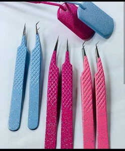 Vired Impex High Quality Serrated Tip Stainless Steel Curved Tweezers for 3D Volume Eyelash Extensions - Product Image 4