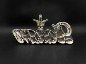 Colgante Eterno Premium con Diamantes CZ de Aspecto Helado - Product Image 5