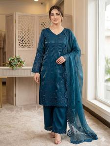 Ensemble Kurti Palazzo brodé en verre romain pour femme, style pakistanais, avec dupatta JMY Choo et travail de découpe à sequins, idéal pour les fêtes - Product Image 1