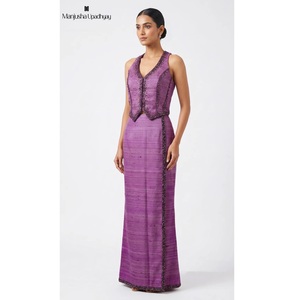 Conjunto de Dos Piezas Elegante para Mujer: Top sin Mangas con Diseño de Chaleco y Falda Larga hasta el Suelo, Disponible en Diferentes Tallas - Product Image 1