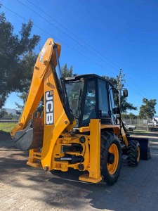 รถตักล้อยาง JCB 3CX มือสองพร้อมขายส่ง มีสินค้าในสต็อก - Product Image 4