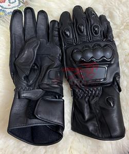 ถุงมือมอเตอร์ไซค์สีดำพรีเมียม ถุงมือหนังวัวแท้คุณภาพสูงสำหรับนักแข่ง ทนทาน เหมาะสำหรับขี่มอเตอร์ไซค์ จับกระชับมือ - Product Image 4