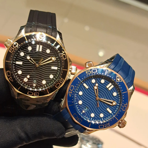 Reloj Mecánico Automático de Edición Superior de Fábrica con Correa de Acero Inoxidable, Esfera con Patrón de Ondas Luminosas y Cristal de Zafiro - Product Image 1