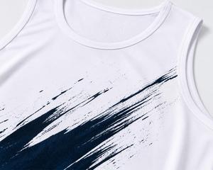 Débardeur blanc sans manches pour homme personnalisé avec imprimé brossé bleu marine, col rond, séchage rapide, coupe sportive, en polyester tricoté, faible MOQ - Product Image 5