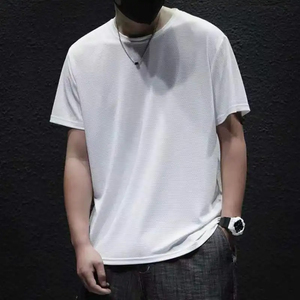 เสื้อยืดสีพื้นเรียบง่าย เสื้อยืดผู้ชาย ดีไซน์ใหม่ล่าสุดจากโรงงาน ขายดี สวมใส่สบาย คุณภาพดีที่สุดสำหรับผู้ชาย - Product Image 5
