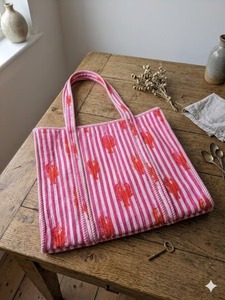 Quilted Cotton Tote Bag Handmade Eco Friendly Reusable Grocery Bag Soft Aesthetic Everyday Carry Tote At Wholesale Price - Product Image 2