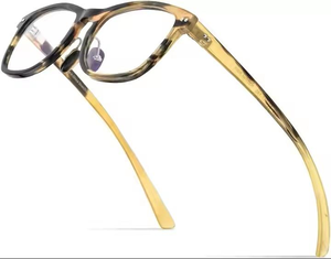 Real horn <b>frame</b> sunglasses crafted for top tier elegance offering timeless design and signature natural beauty - Product Image 2