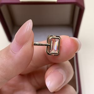 Pendentif pour femme en or blanc plaqué or 14 carats avec diamant fantaisie taille brillant rond, certifié IGI, cultivé en laboratoire, style classique, pour usage quotidien - Product Image 2