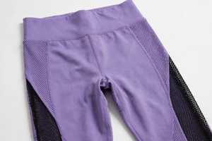Ensemble soutien-gorge et leggings dos nageur taille haute côtelé maille unie 2 pièces Activewear séchage rapide logo avant - Product Image 5