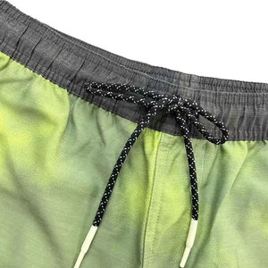 Nouveau short décontracté tendance pour homme, taille personnalisée, couleur unie, délavé à l'acide, taille haute, fermeture à cordon, respirant, séchage rapide, coton et polyester - Product Image 4