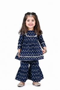 Robe pour filles en coton à manches longues, imprimé numérique floral, ornée de dentelle Gota, coupe classique, pour fêtes, Diwali/mariages, toutes occasions - Product Image 1
