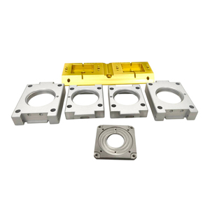 Pièce en aluminium usinée CNC de précision verticale pour systèmes automobiles, avec cône de broche BBT40, anodisée, haute vitesse, capacité moyenne-grande - Product Image 1