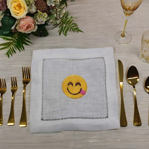 Sous-verres brodés à la main Style de luxe Marchandises européennes d'exportation Nous acceptons les commandes en grande quantité - Product Image 2