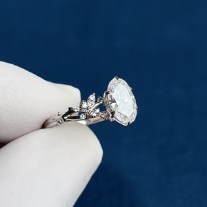 Anillo de Compromiso Clásico con Diamante Cultivado en Laboratorio Certificado por IGI de 1.58 Quilates, VVS2 F, Ovalado, Oro Blanco con Baño de Rodio, Venta al Por Mayor - Product Image 5