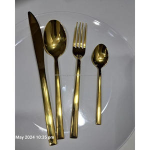 Ensemble de 6 couverts de luxe artisanaux en acier inoxydable, dorés et argentés, pour la décoration de table de mariage - Product Image 2