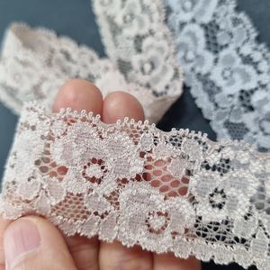 Tissu en dentelle florale rose 3 cm, léger, extensible, bord festonné, pour la décoration de lingerie et de vêtements - Product Image 4