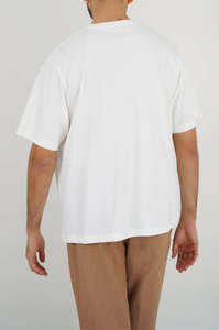 เสื้อยืดผู้ชายรุ่นใหม่ปี 2026 สำหรับใส่ทุกวัน สกรีนโลโก้ได้ ทรงโอเวอร์ไซส์ หลวมๆ ขายส่ง เสื้อยืดผู้ชายคุณภาพสูง - Product Image 3