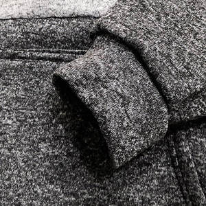 Sweat à capuche personnalisé décontracté OEM en coton, style streetwear, gris beige noir, trois tons, en molleton respirant, pull pour homme, idéal pour l'entraînement professionnel en salle de sport - Product Image 4