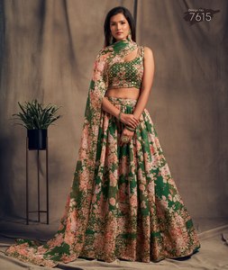 Conjunto de Lehenga Elegante de Organza Bordada con Flores Verdes para Mujer, Blusa sin Mangas y Falda, Vestido Tradicional para Bodas y Festivales - Product Image 5