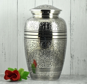Urna Conmemorativa Plateada Falah International con Grabado de Hojas Florales, Urna Funeraria para Cenizas, Urna para Cenizas Humanas Adultas, Urnas Decorativas - Product Image 1