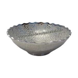 Bol de table en laiton plaqué argent gravé, design créatif, écologique, cadeau de mariage, de déménagement ou de Diwali pour amis - Product Image 2