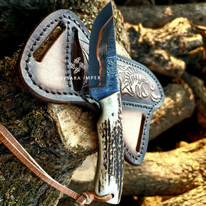 Couteau de chasse en acier damas cuivré avec étui en cuir et manche en bois de cerf – MAYSARA IMPEX - Product Image 3