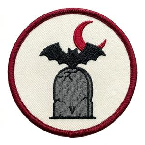 Patch brodé personnalisé Crâne de vampire et ailes de chauve-souris, badge thermocollant rond pour veste de motard, vêtements gothiques, vente en gros - Product Image 2