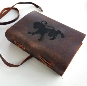 Carnet en cuir pour homme Lion Rampant, personnalisation gratuite, carnet en cuir de buffle vierge 5" x 7" avec choix de pages lignées/non lignées - Product Image 2