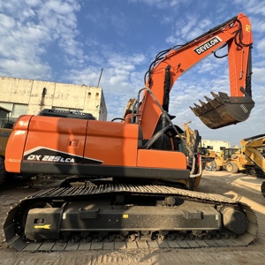รถขุดตีนตะขาบ Doosan dx225 dx225LCA มือสอง คุณภาพดี สำหรับขาย - Product Image 1