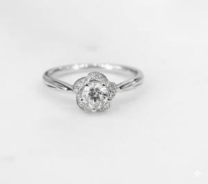 Anillo de Compromiso de Plata de Ley 925 con Pétalos de Flores de Lujo, Corte Brillante Redondo en Oro Blanco de 14K, Anillo con Diamante Cultivado en Laboratorio - Product Image 1