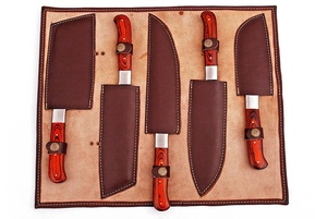 Ensemble de 5 couteaux de cuisine professionnels en acier Damas à bord droit, faits à la main, avec manche en bois et étui en cuir, couteaux utilitaires et à dépecer, vente en gros - Product Image 4
