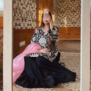 Conjunto Elegante de Fiesta para Mujer, Top y Pantalón de Chifón con Mangas Tres Cuartos y Dupatta - Product Image 2